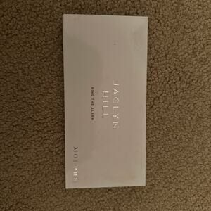 Jaclyn Hill x Morphe “Ring the Alarm” Eyeshadow Palette –  authentic